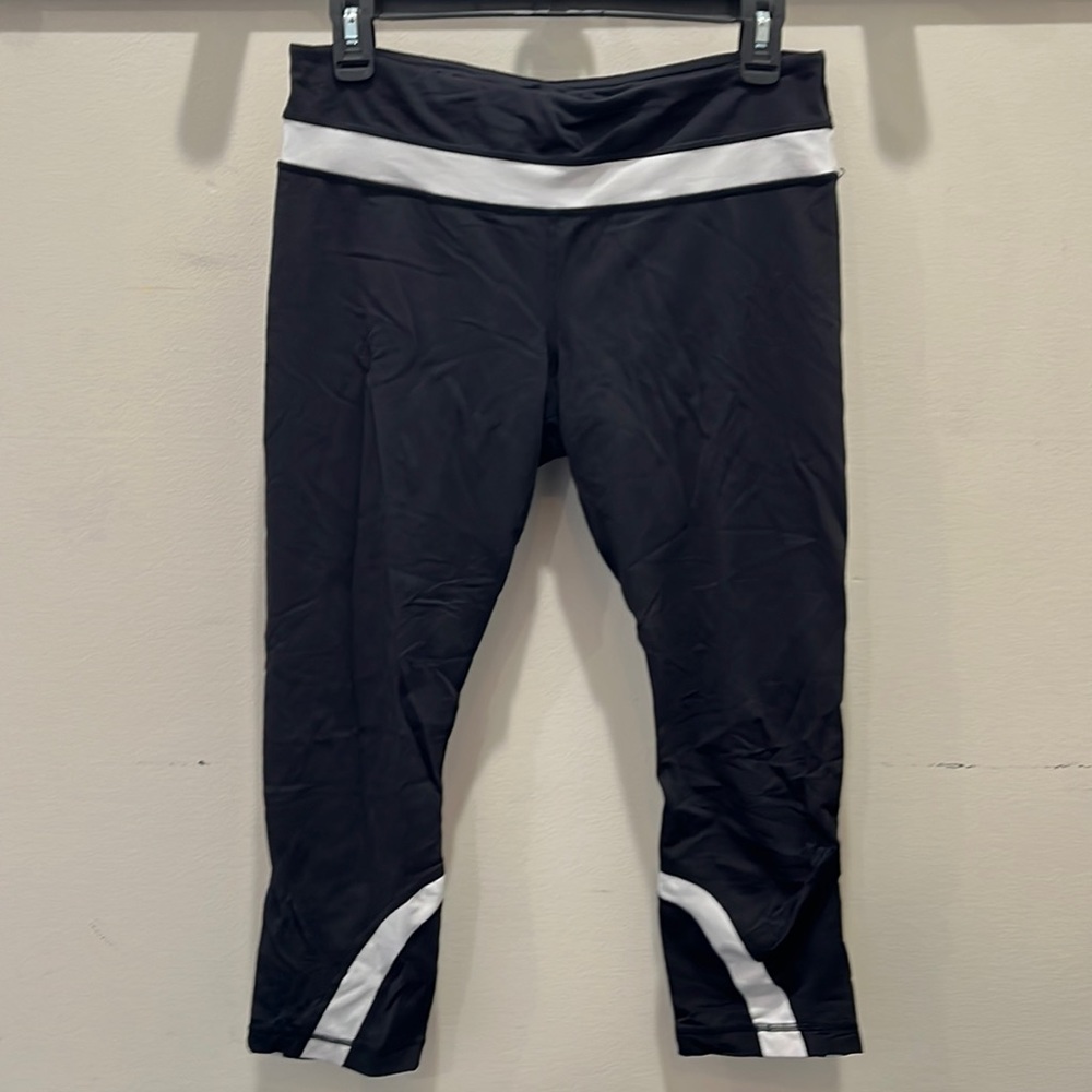 Lululemon Pants Cropped Leggings - Black with White Reflective Stripe